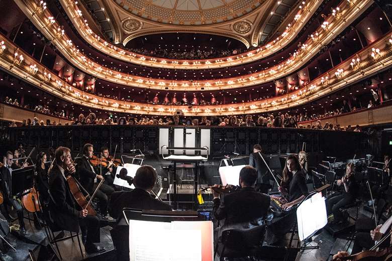 The agreement follows the previously unresolved decision to cut the orchestra's pay by 10% during the pandemic